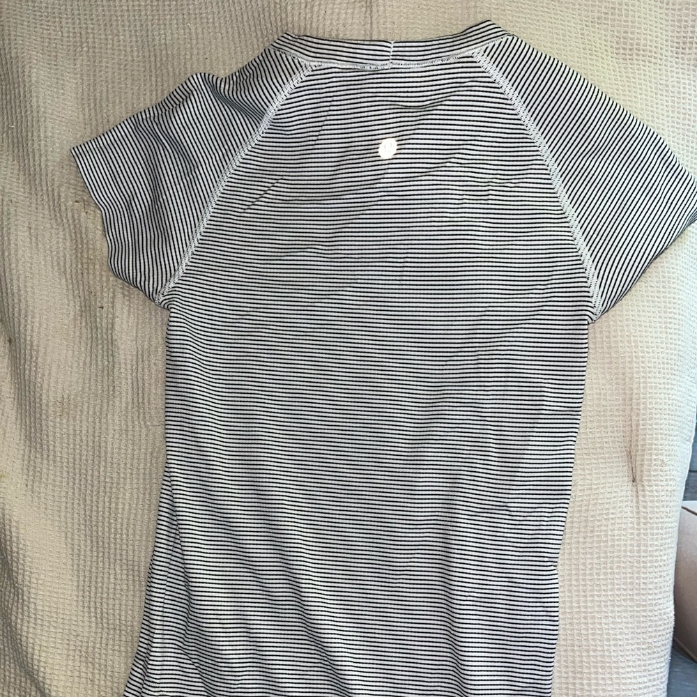 Lululemon Swiftly Tech Tee